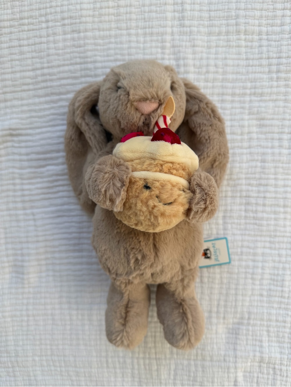 Jellycat Bashful Beige Birthday Bunny NWT